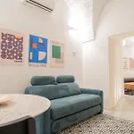 Anima Rudiae Privacy E Relax Nel Centro Storico Di Con Wifi E Aria Condizionata Lägenhet
